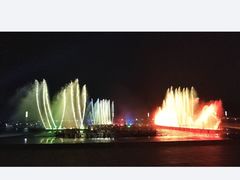 -东港音乐喷泉广场