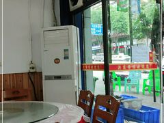 -洪霞餐馆