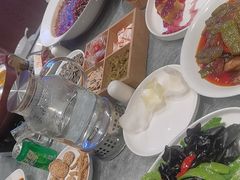 -俭寨大盘鸡·手抓肉·烧烤新疆菜(乌苏路店)