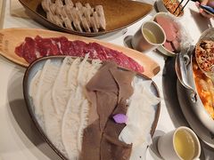 -左庭右院鲜牛肉火锅(金山万达店)
