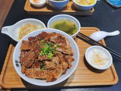 -熊吞·大碗丼烧肉饭(西市场嘉华店)