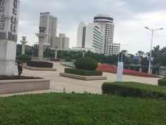 -汇泉广场