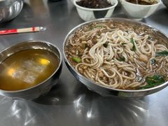 -正宗杨记普洱酸醋米线(总店)