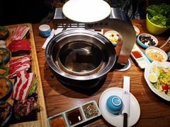 -明洞阿姨·韩式酱蟹烤肉·创意料理(三元桥店)