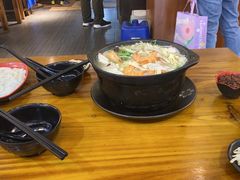 -丽虹云南过桥米线(兴工街店)