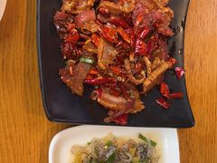 -隔壁老王·家常云南菜(花巷店)