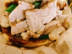 -金卯白肉罩火烧