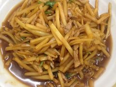 笋干炒肉-如意香辣鸡架(总店)