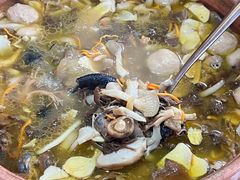 -菌海森林·非遗野生菌火锅(西山区滇池路摩根道店)