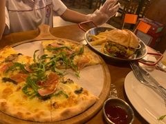 黑松露风干火腿披萨-COMMUNE幻师(上邦百汇城店)