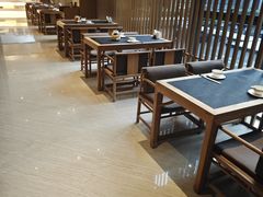 -鱼鲜饭香·招牌汽锅剁椒鱼头王