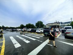 -平望服务区·停车场