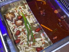 菌汤锅-蜀小匠成都老火锅(新街口店)