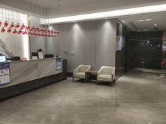 -南京悦客假日酒店