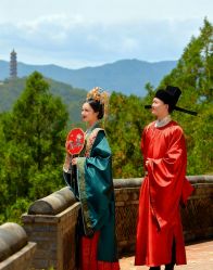 -全城热恋璀璨婚纱摄影(国贸总店)