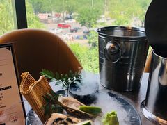 -日进一片海.生腌海鲜火锅.宵夜烧烤(三里屯总店)