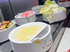 -龍歌自助小火锅(芝罘万达店)