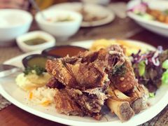 -Chom Cafe and Restaurant