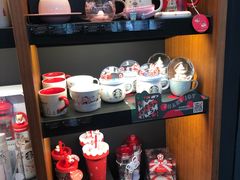 零售区-星巴克(西安旺座现代城店)