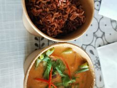 泰式红咖喱牛肉饭-wagas(暖山店)