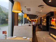 靠窗位-必胜客(金高店)