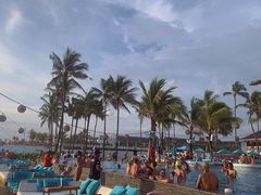 -FINNS Beach Club
