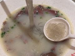 -鸭得堡老鸭汤·鸭血粉丝(南京博物院店)