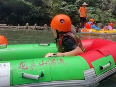 -安吉龙王山峡谷漂流