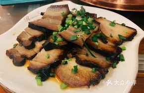 Braised River Clams with Soy Sauce Pork