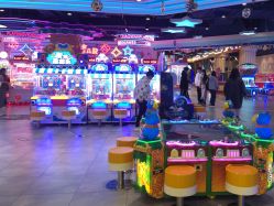 -LuckyStar幸运星家庭娱乐中心(东莞国贸店)