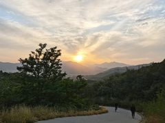 -鬼笑石后山停车场