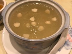 -顶上鱼翅燕窝专卖店