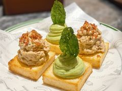 金枪鱼牛油果小吃-秋林西餐厅