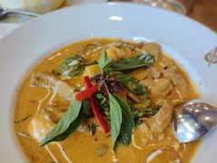 -Thai Pothong Restaurant