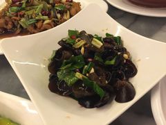 -蔼若春.传承三十年云南菜(金碧公园店)