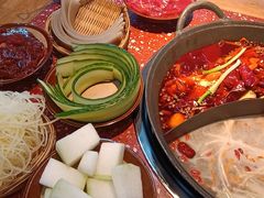 -赵美丽·重庆社区火锅·直营店(火车东站·中豪国际店)