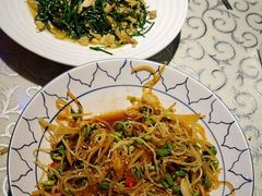 -巴特餐饮6加1音乐餐吧·新疆菜