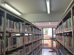 -上海市静安区图书馆(新闸路馆)