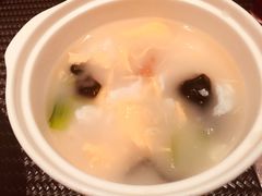 海鲜汤-北京港澳中心瑞士酒店·瑞士咖啡厅·自助餐