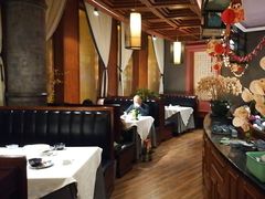 -八府香鸭·啫啫煲(华山路店)