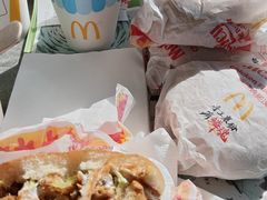 -麦当劳(展览路店)