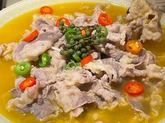 金汤肥牛-江渔儿酸菜鱼·拔草餐厅(虎门君乐汇店)