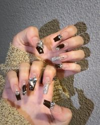 -悦指间美甲美睫