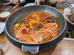-喇喇排骨火锅·传统韩式脊骨汤(望京西园总店)