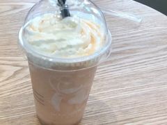 乐桃瑞纳冰-瑞幸咖啡(怡富广场店)