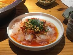 -野山舂·贵州现舂酸汤火锅(鸿通城店)