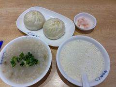 -李与白包子铺(桐梓林店)