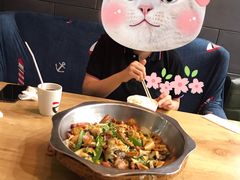 -愉肴麻辣香锅(中山路店)