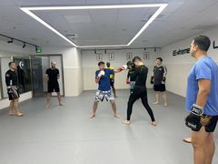 -EFL巴西柔术·综合格斗·泰拳·少儿体能训练(虹桥德必馆)