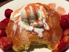 -Pancakes on the rocks(Darling Harbour)